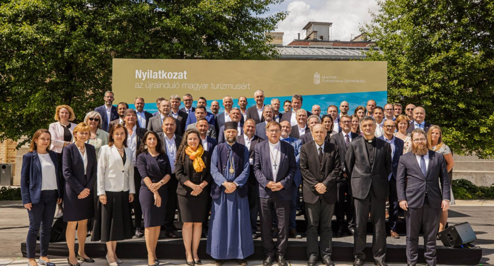 Közös nyilatkozatot tett a szakma a megújult Nemzeti Turizmusfejlesztési Stratégia mellett