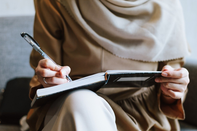 The expectations of tourism companies improved in December