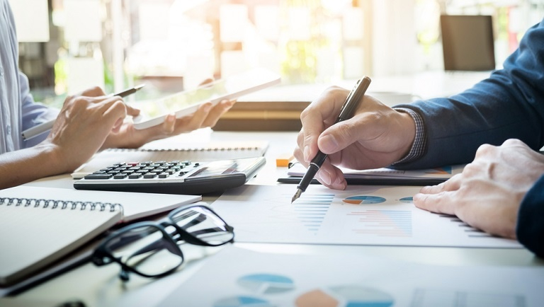 Kata helyett jön a csökkentett ekho, devizában is fizethető a társasági adó