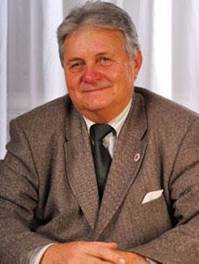 Szomorúan búcsúzunk dr. Csizmadia Lászlótól