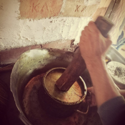 Hogyan készül a tökmagolaj? Olajsütés hagyományos módon, kézi erővel úgy, ahogy öreganyáink csinálták